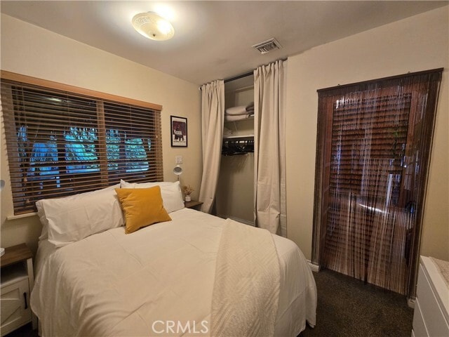 Building Photo - 617 N Beachwood Dr