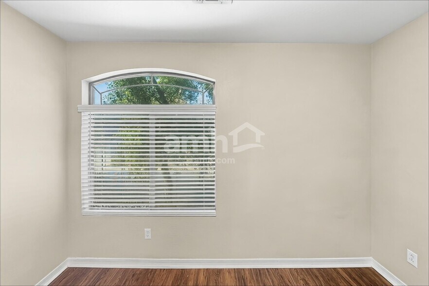 Building Photo - 2451 S 160th Dr