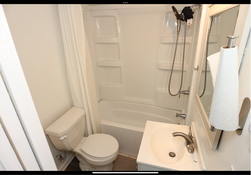 Building Photo - 2861 S Roena St