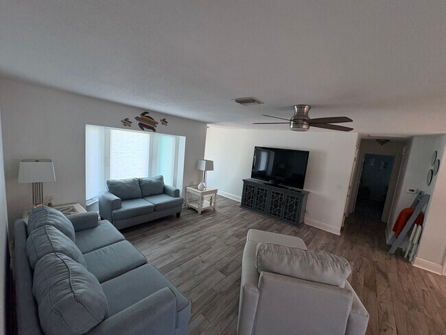 Building Photo - 6195 Pecan Rd