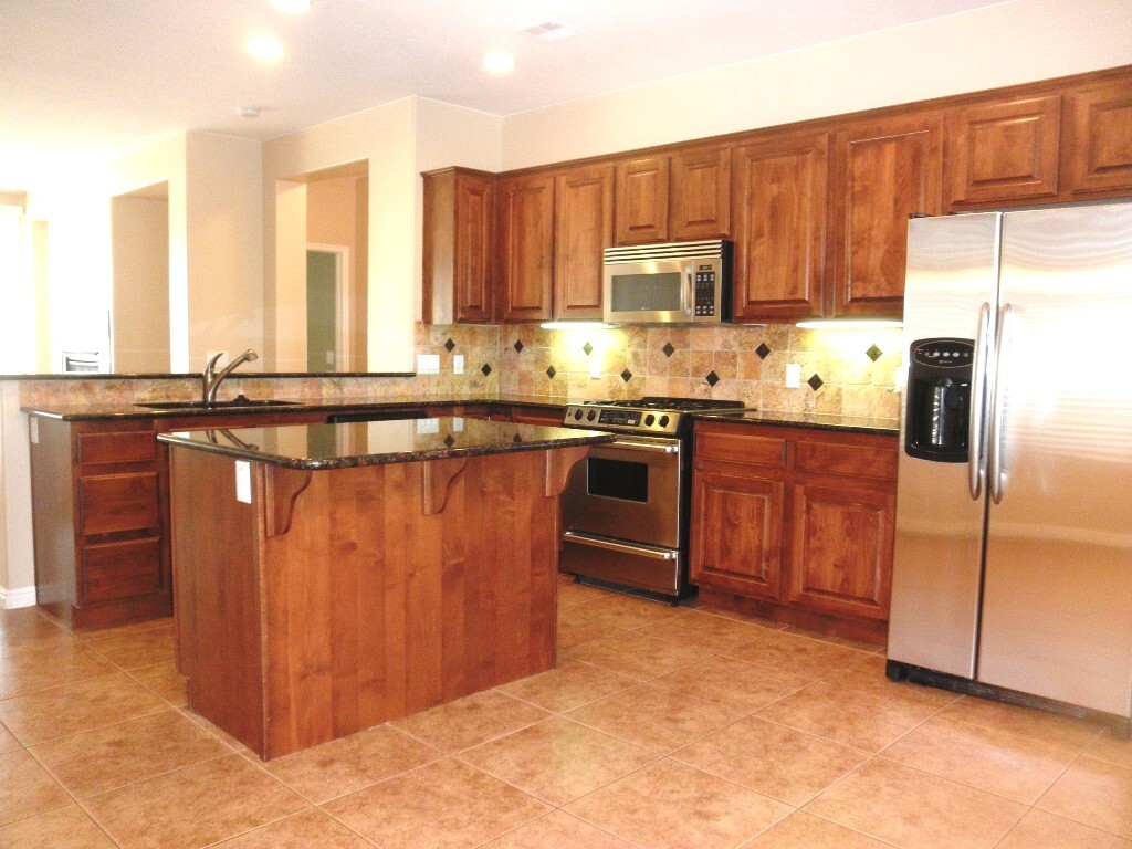 Building Photo - 1220 N Spring Valley Dr