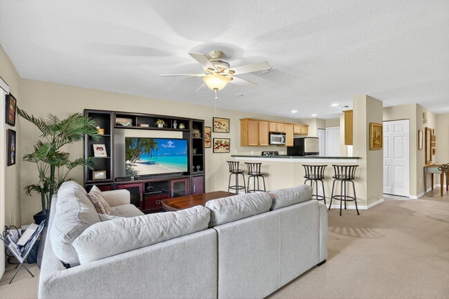 Building Photo - 2990 SE Lexington Lakes Dr