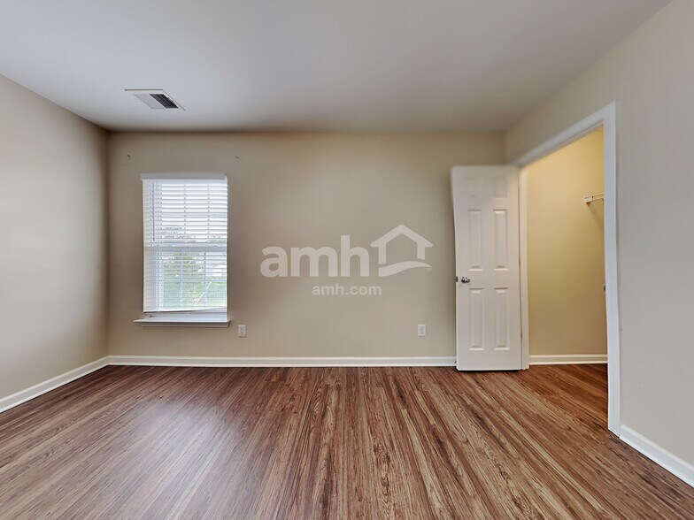 Building Photo - 313 Brickhope Ln