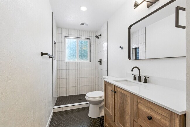 Building Photo - 10863 W 67th Pl