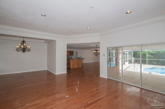 Building Photo - 5490 Oakmont Dr