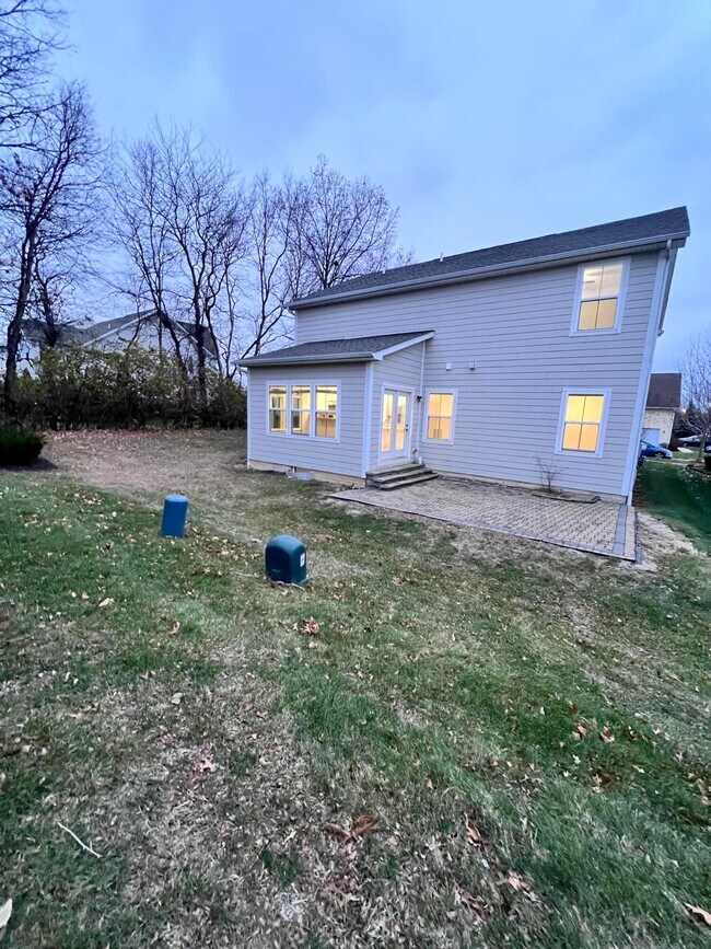 Building Photo - 7847 Aideen Ct