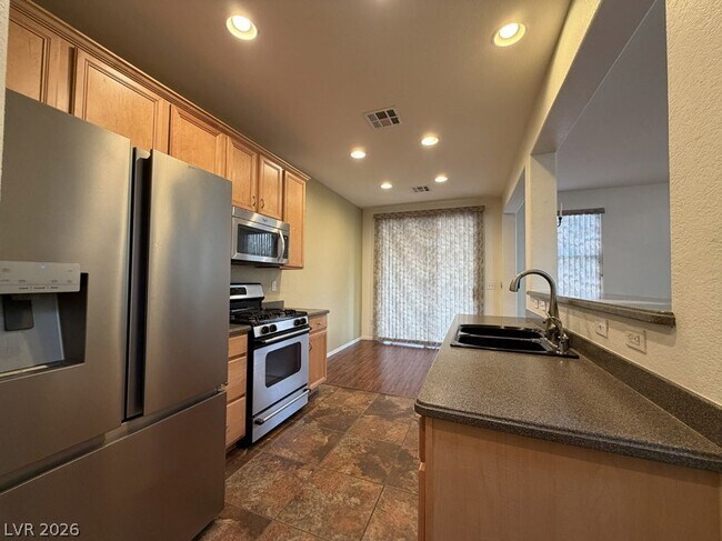 Building Photo - 6280 W Levi Ave