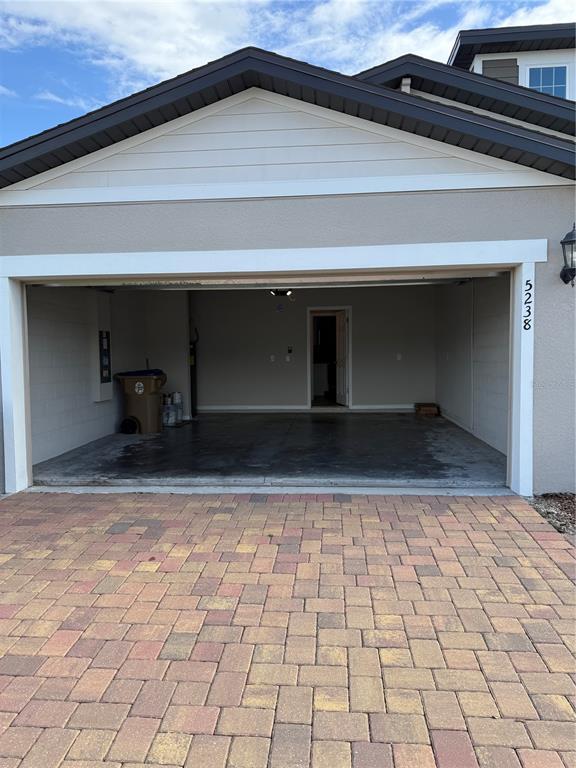 Building Photo - 5238 Meredrew Ln