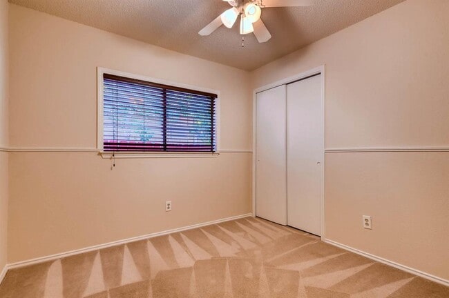 Building Photo - 4504 Velasco Pl