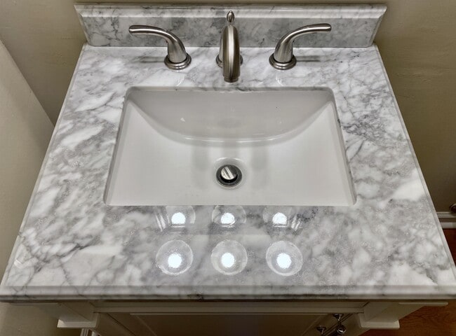 Building Photo - 4024 Palmetto Dr