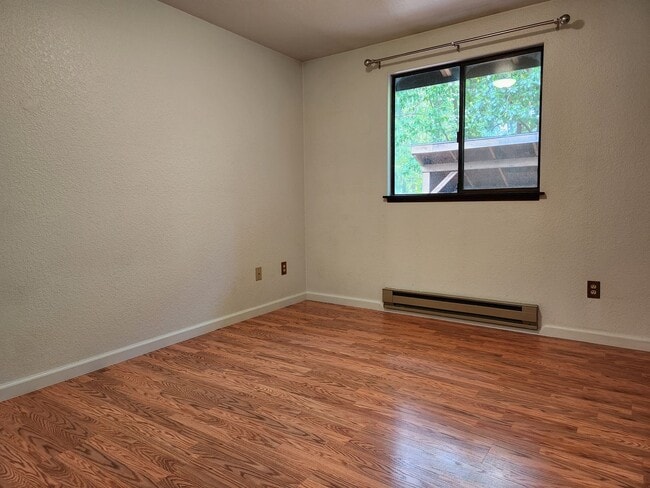 Building Photo - 3 Bedroom Rambler In Central Kitsap