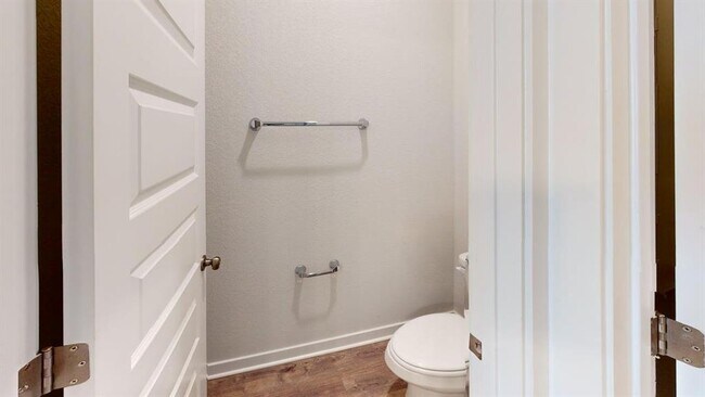 Building Photo - 201 Firefox Wy