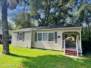 Building Photo - 1276 Menna St