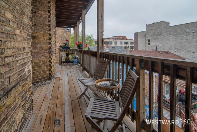 Building Photo - 6038 N Hermitage-3