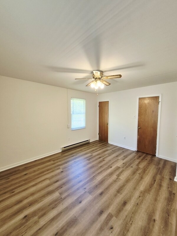 Building Photo - 1412 Blair St