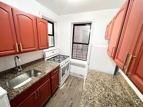 Building Photo - 1 bedroom in BRONX NY 10457