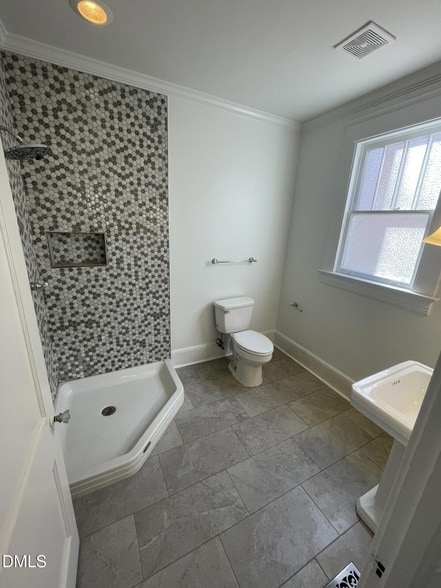 Building Photo - 313 Calvin Rd