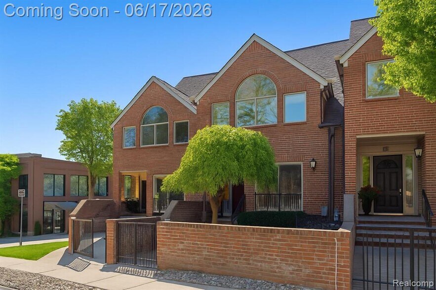 Building Photo - 511 Brookside Ave