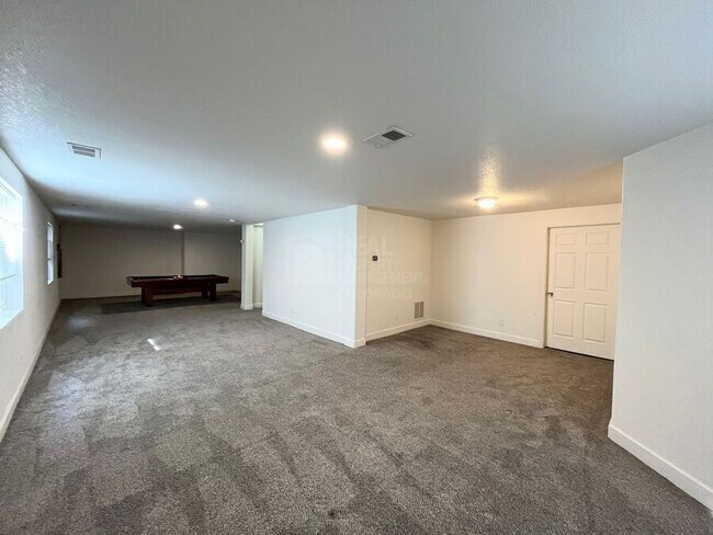 Building Photo - 18744 Burlington Pl