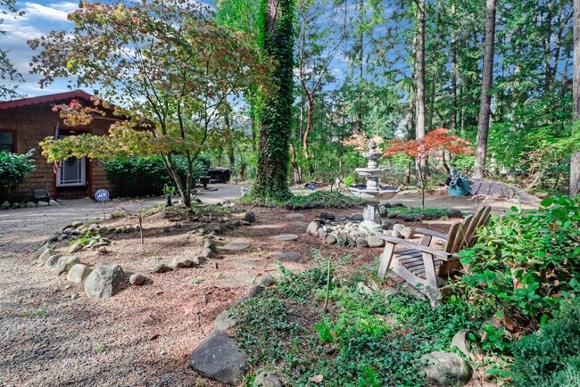 Building Photo - 22311 Overlake Loop SE