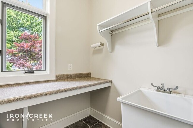 Building Photo - 51 Mountain Tea Ln