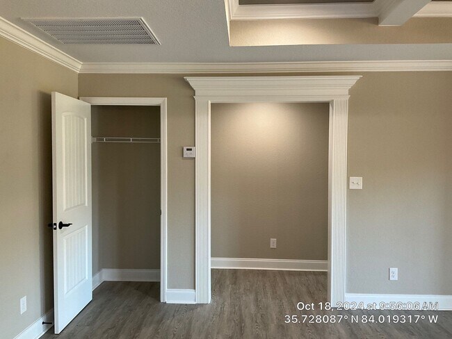 Building Photo - One Year Old - 3 Bedroom House