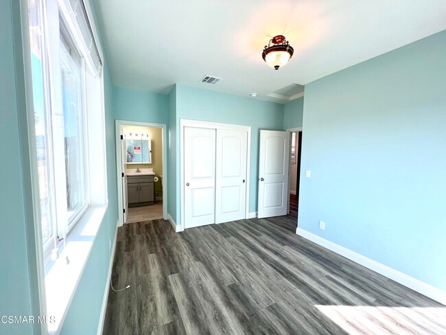 Building Photo - 662 Gerst Dr
