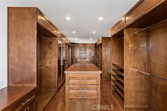 Building Photo - 24517 Piuma Rd