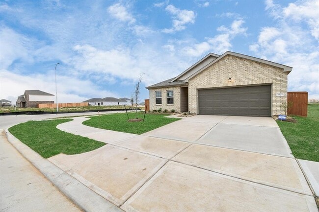 Building Photo - 5903 Grantgrala Dr