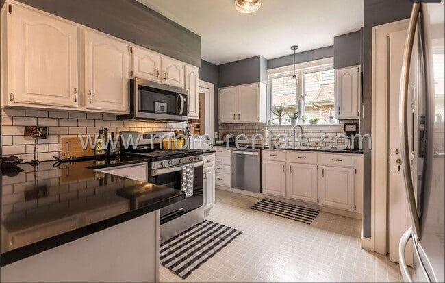 Building Photo - Fully furnished house in Bexley