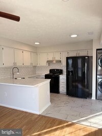 Building Photo - 2401 W Rosecroft Village Cir