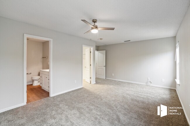 Building Photo - 76087 Long Pond Loop