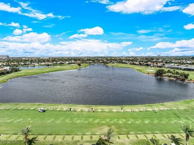 Building Photo - 9121 Southmont Cove