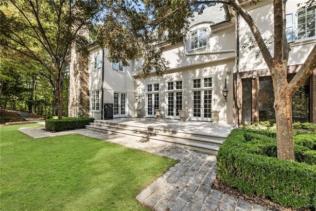 Building Photo - 2485 W Wesley Rd NW