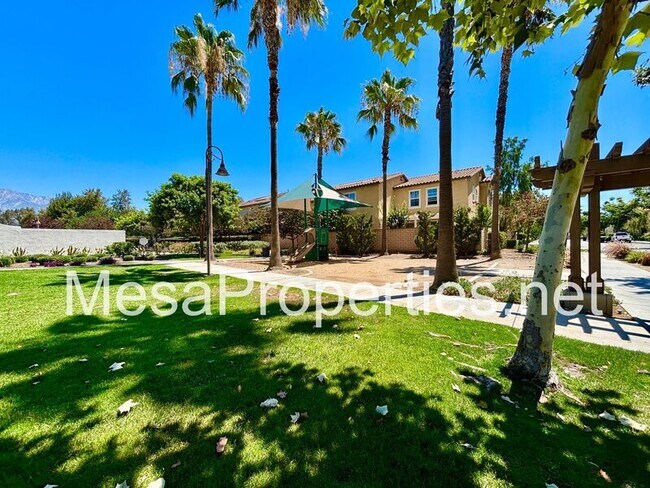 Building Photo - 2922 E Via Fiano