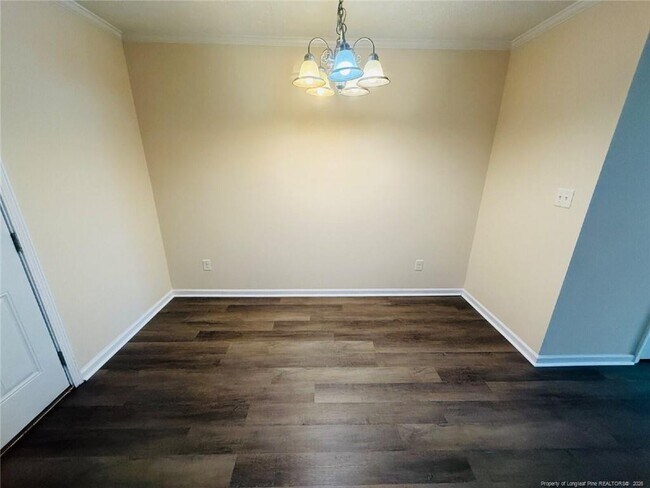 Building Photo - 3332 Kenmont Ln