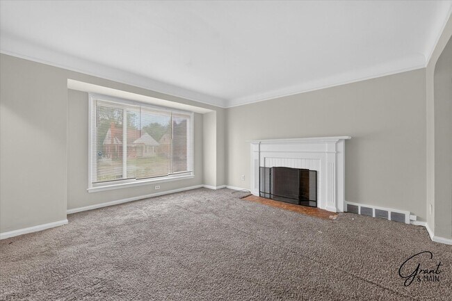 Building Photo - 4 Bedroom Home - $1,550