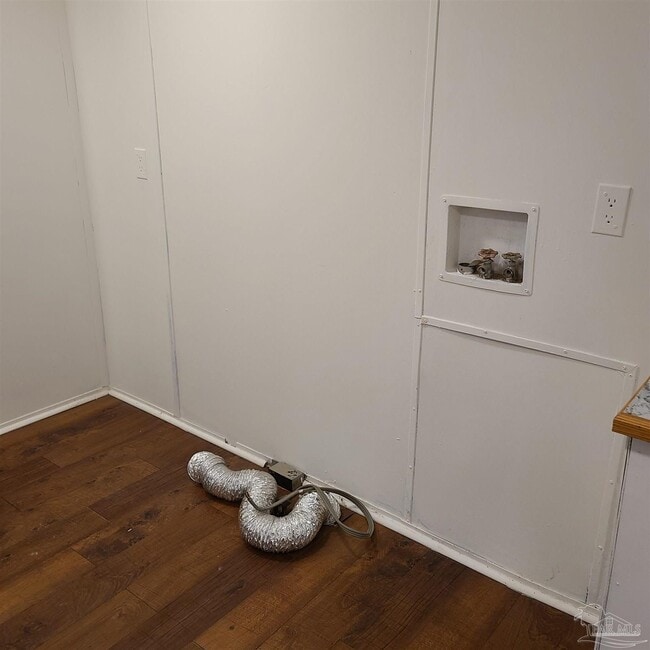 Building Photo - 1111 Mills Ave