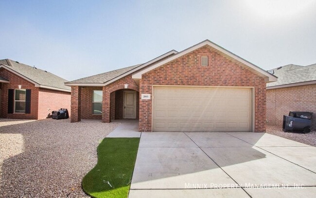 Building Photo - 2005 Kenwood Ave