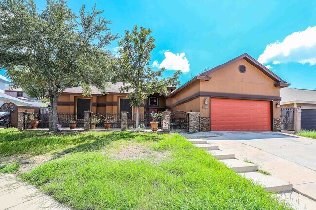 Building Photo - 1237 Whisper Hill Dr