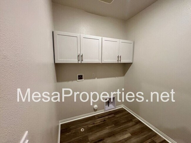 Building Photo - 15606 Raptor Rd