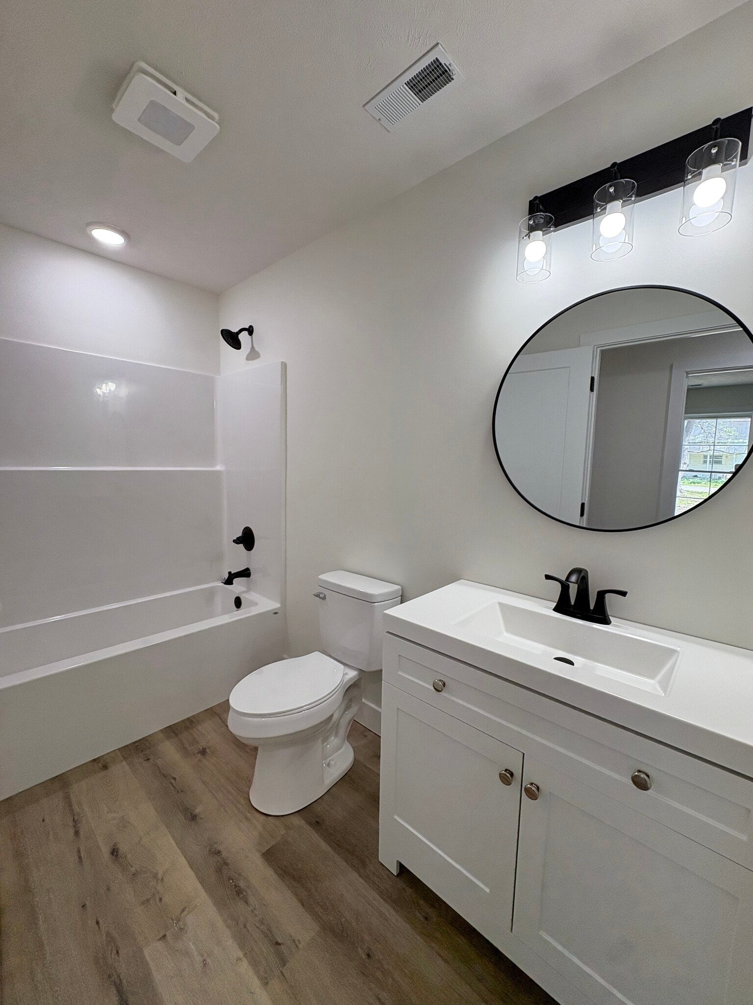 Building Photo - 209 Madison St