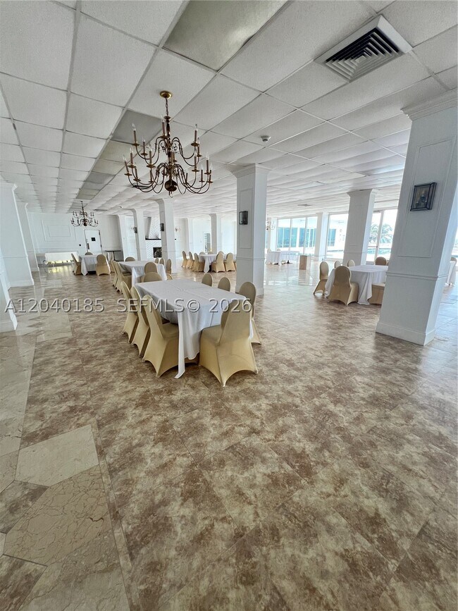 Building Photo - 7135 Collins Ave