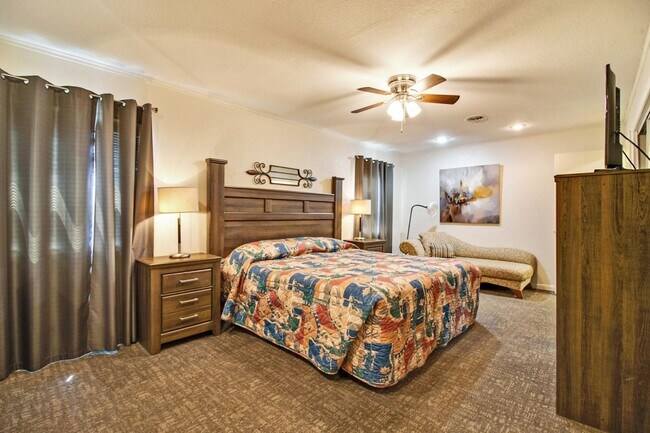 Building Photo - 8005 Cherokee Trail