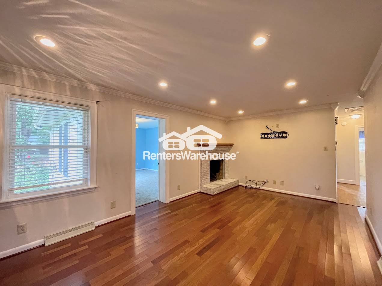Building Photo - 3305 Camellia Dr