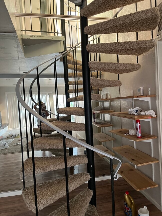 Building Photo - 2704 San Pedro St