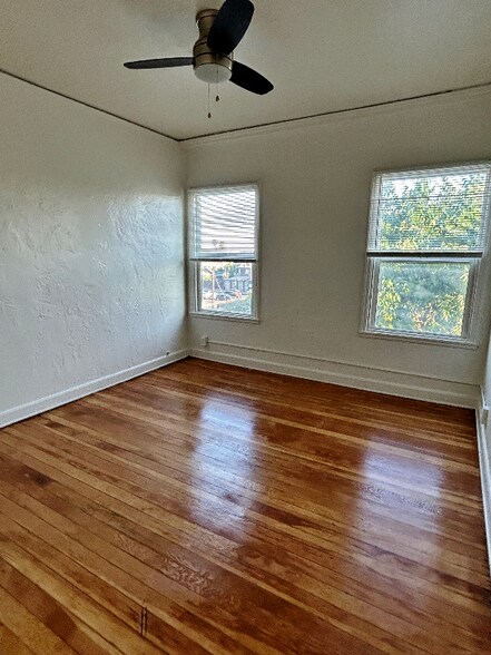 Building Photo - 1523 N McCadden Pl