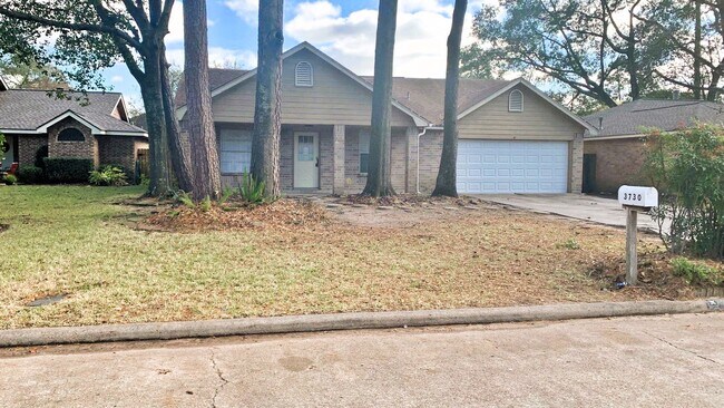 Building Photo - 3730 Village Grove Dr