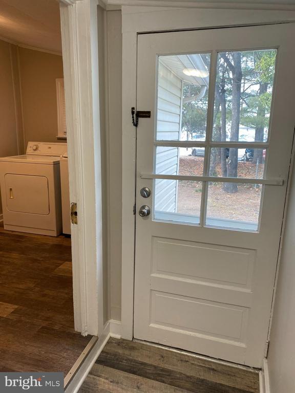 Building Photo - 258 Birch St