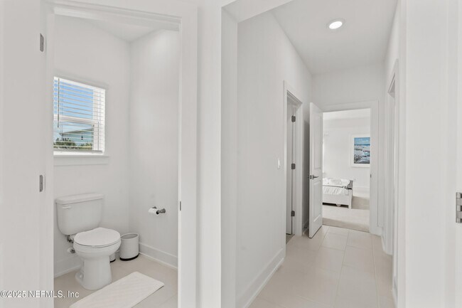 Building Photo - 127 Seaside Vis Ct